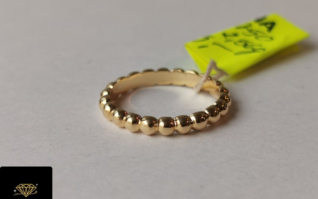 Złoty pierścionek / obrączka pr. 750 – używany – cena 725zł