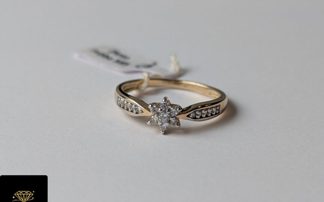 Złoty pierścionek pr. 585 – cyrkonie – cena 865zł