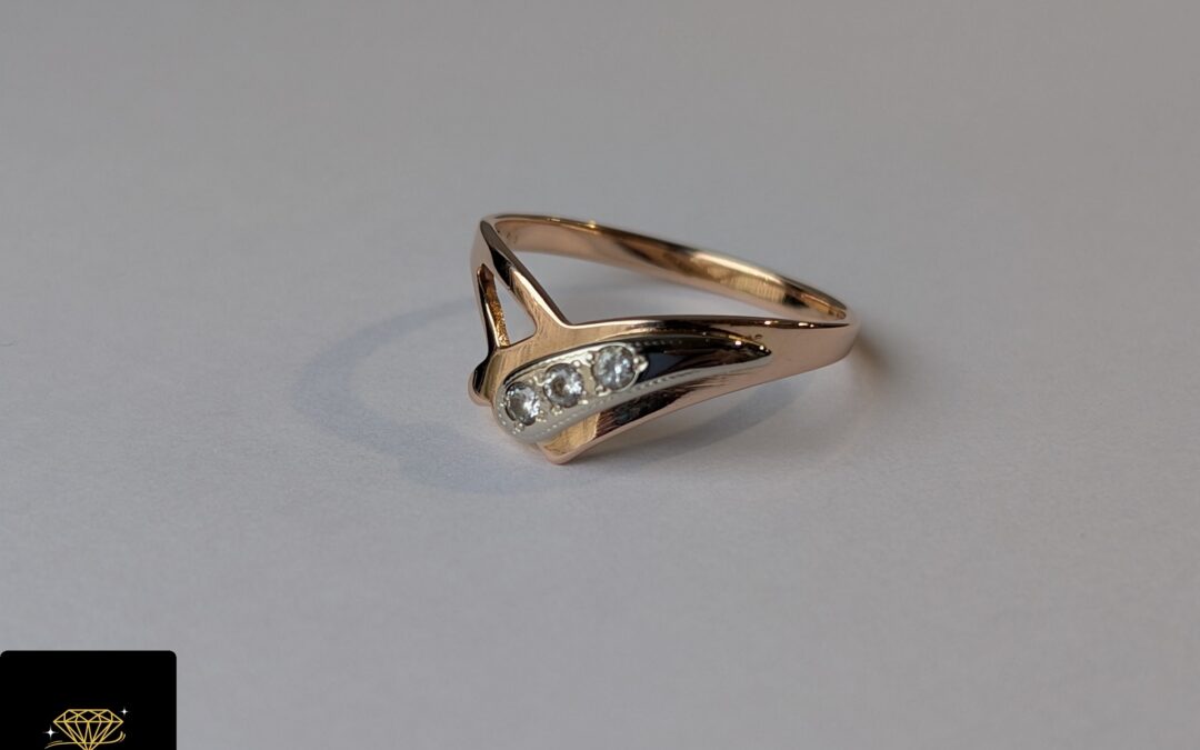 Złoty pierścionek pr. 585 używany – cyrkonie – cena 795zł