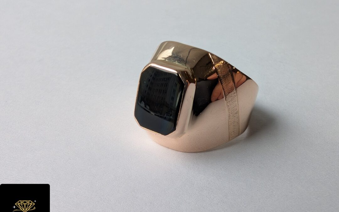 Złoty pierścionek / sygnet pr. 585 używany – cena 2720zł